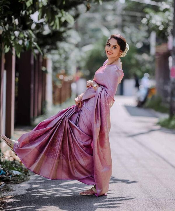 Quintessential Pink Soft Silk Saree With Petrichor Blouse Piece - Image 2