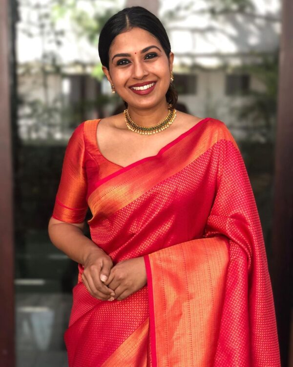 Sophisticated Pink Soft Silk Saree with Assemblage Blouse Piece - Image 5